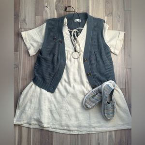 *NWOT Pink Lily Cream Sundress w/ Pockets